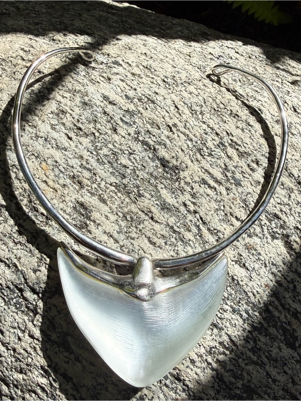 Alexis Bittar large statement lucite pendant used,perfect condition
